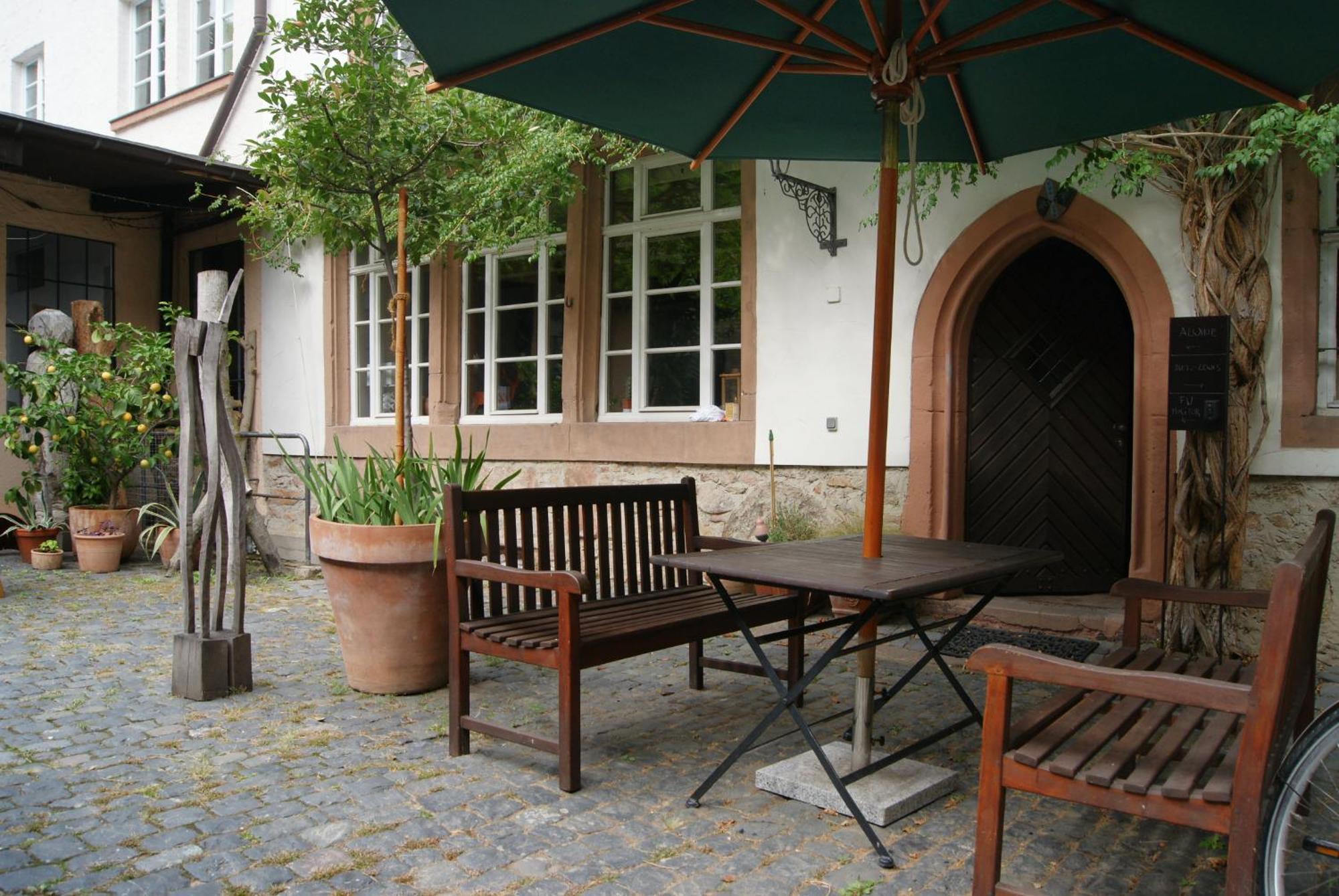 Historischer Adelshof Am Marktplatz, Atelier 70 M² فينهايم المظهر الخارجي الصورة